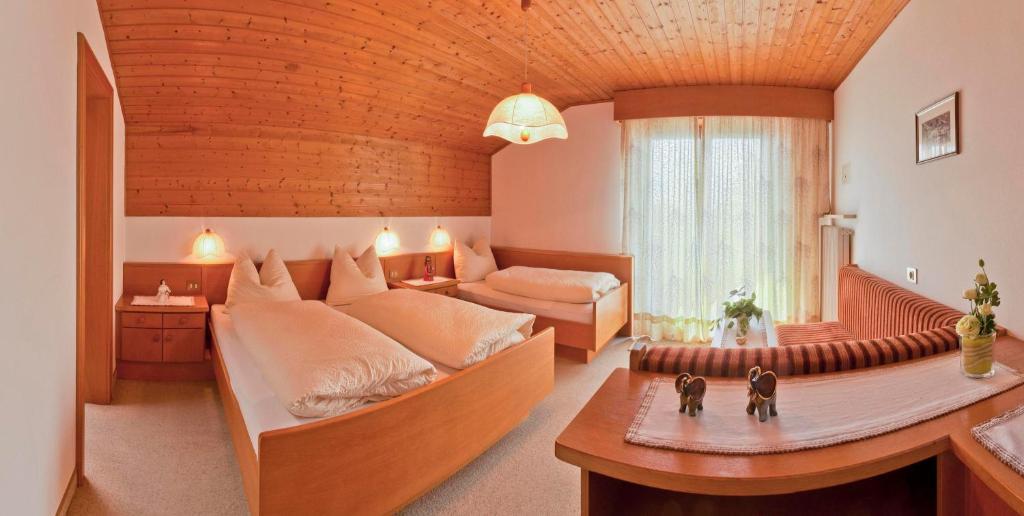 Haus Christl Bed and Breakfast Lana Rum bild