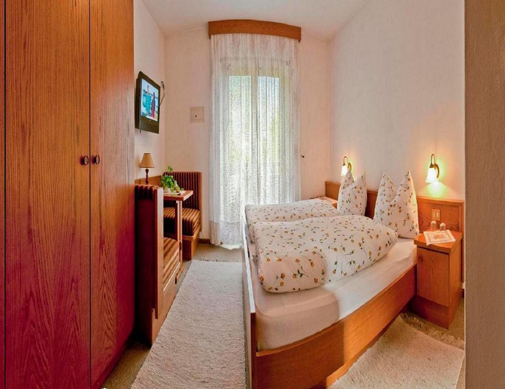 Haus Christl Bed and Breakfast Lana Rum bild